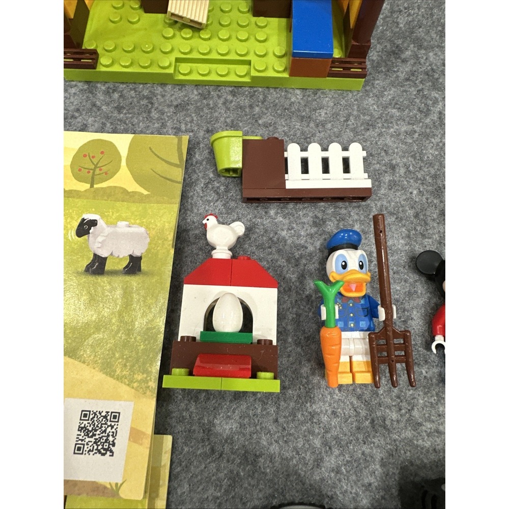 LEGO 10775 Disney Mickey Mouse Donald Duck's Farm With Instuctions and Box - Picture 8 of 10